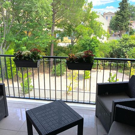 Appartement Design Au Coeur De Montpellier Avec Parking Prive Luaran gambar