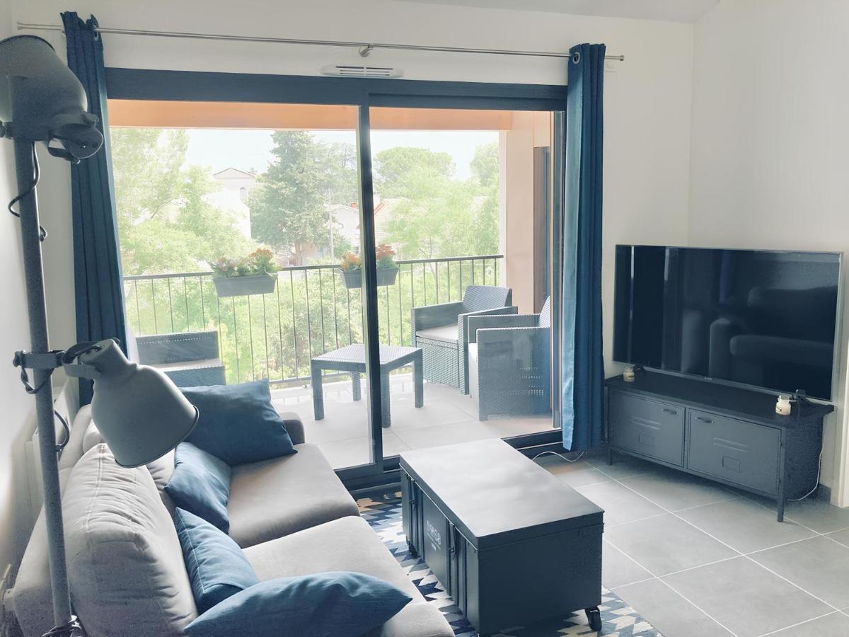 Appartement Design Au Coeur De Montpellier Avec Parking Prive Luaran gambar